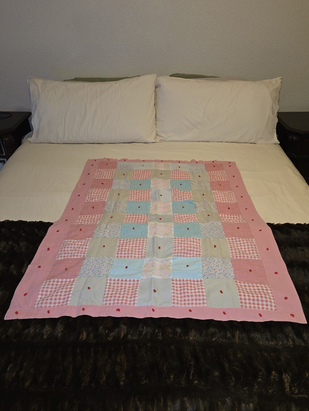 Handmade Patchwork Quilted Throw Blanket in Multicolor Squares Vintage 1980s - Picture 6 of 11